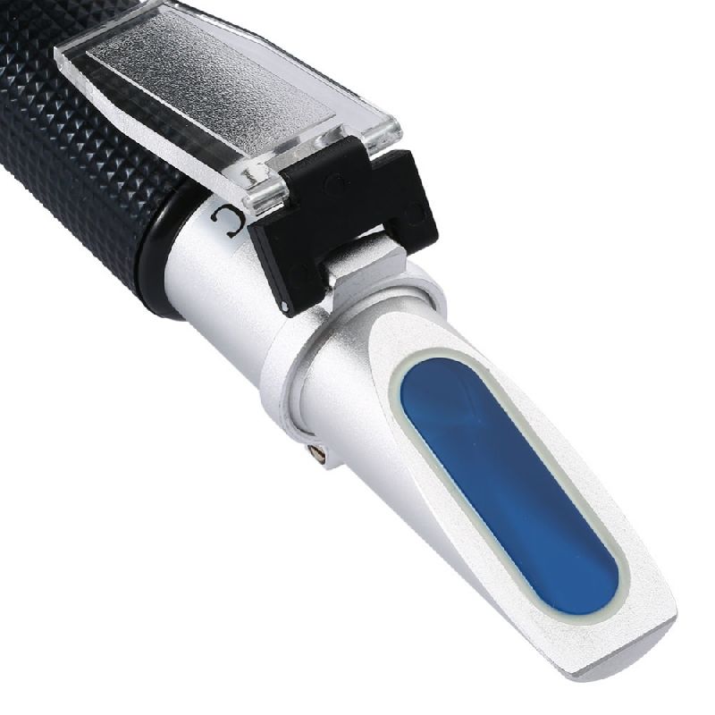 Refractometer for Sugar and Beer / 0%-32% Brix / Automatic Temperature Compensation 10°C to 30°C / No Batteries Required