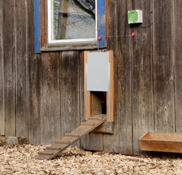 Chicken Door Automatic Door Controller / For Chicken Coop / Light Sensor.