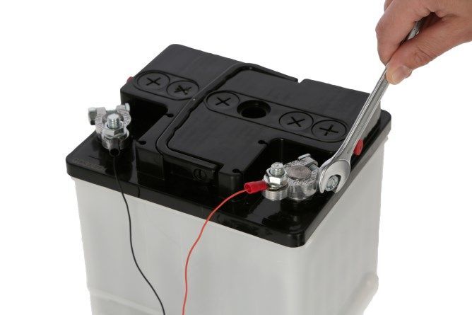 Connecting Cable For Battery, Battery For Automatic Door / For chicken coop / Connector - 5.5 x 2.1 mm / Fuse 2A / Length 3m.