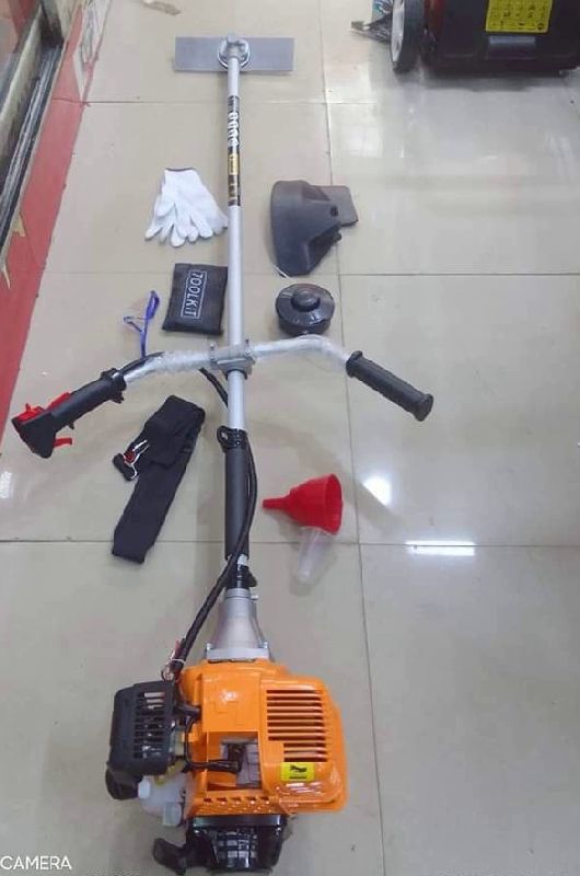 4 in 1 Dera 2 Stroke Engine Brush Cutter / Grass Trimmer / 52 cc