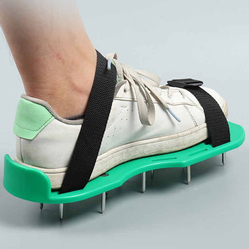 Spiked Aerating Sandals / Plastic Spring Washer Lawn Aerator Shoes
